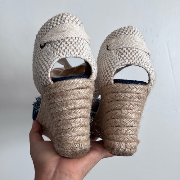 Stylish Navy and Beige Espadrille Wedges - Picture 4 of 8